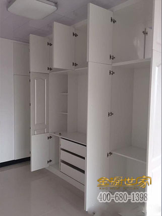 新房裝修半年終于完工了，這全屋定制效果不知用什么語言形容了，給你們看看