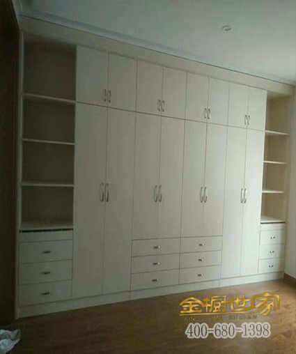 走近我，幸福帶給你---金櫥世家衣柜定制